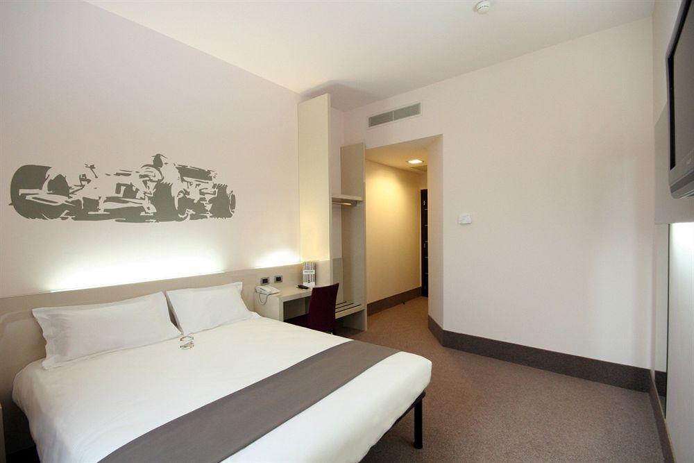 B&B Hotel Milano-Monza Eksteriør bilde