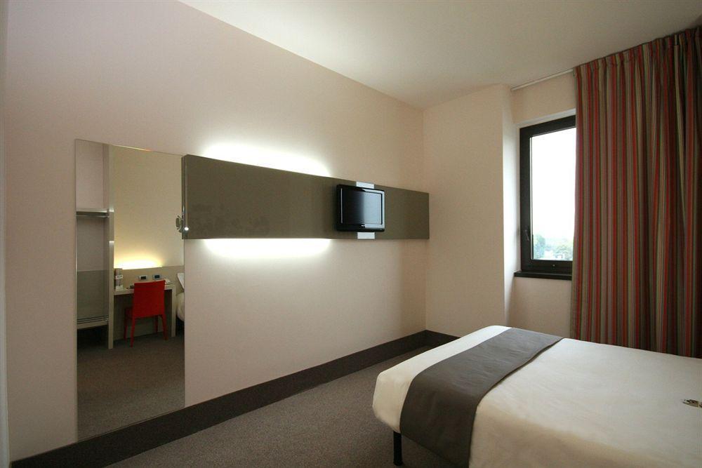 B&B Hotel Milano-Monza Eksteriør bilde